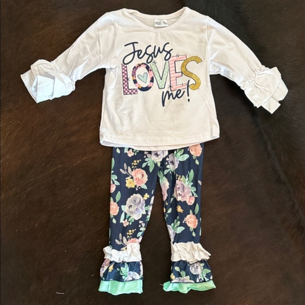 Kids Floral Pajama Set - White and Blue